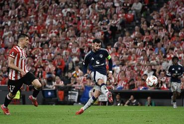 Athletic Bilbao vs Manchester United (02:00 – 02/05)